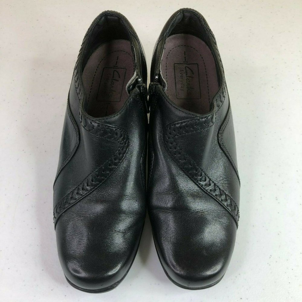 Clarks Ankle Boots Black Leather - Picture 4 of 8